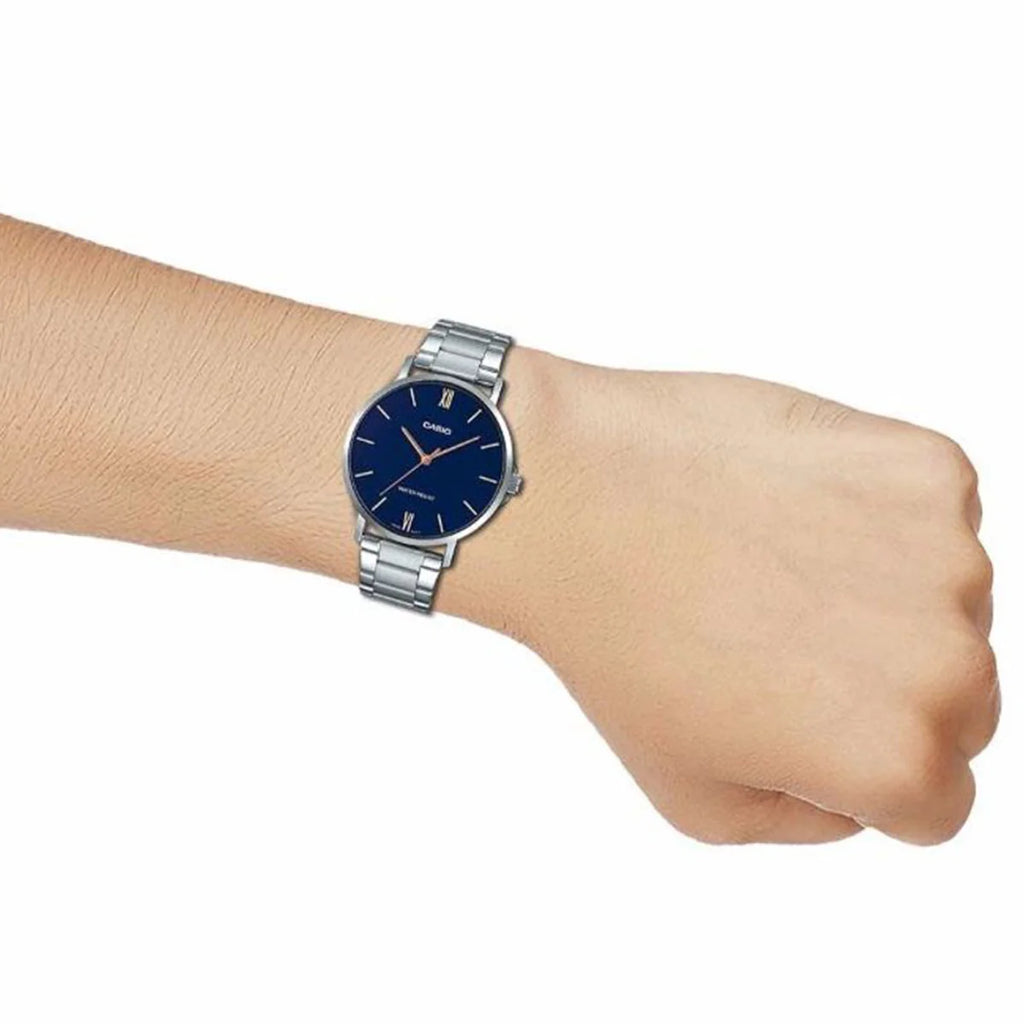 Reloj Casio MTP-VT01D-2B Acero Inoxidable Azul Minimalista 30M