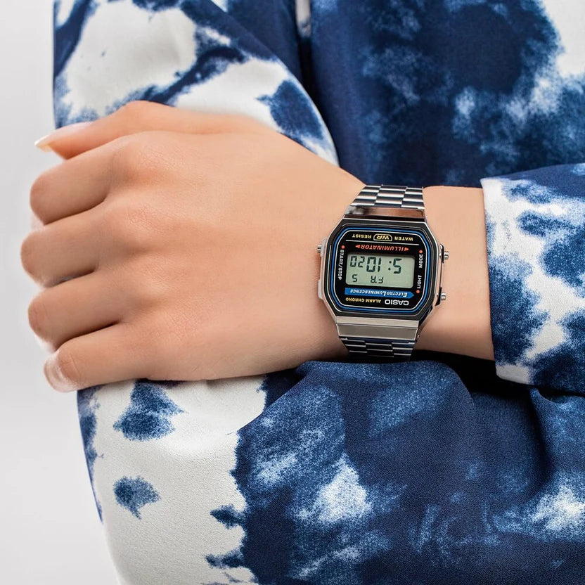 Reloj Casio A168WA-1 Plateado Digital Vintage Acero Inoxidable