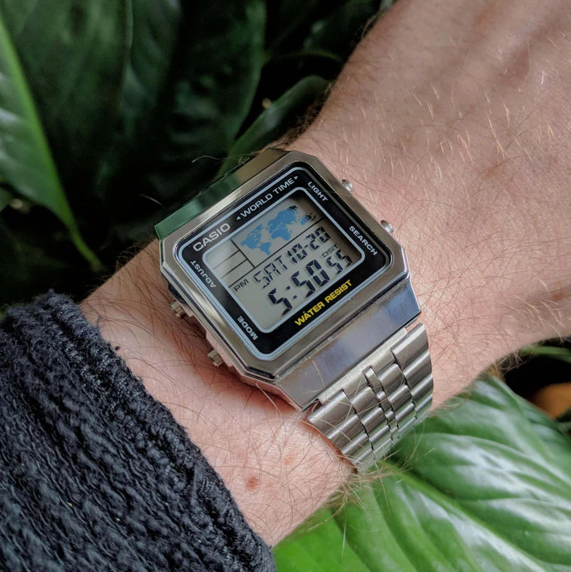 Reloj Casio A500WA-1 Plateado Retro World Time