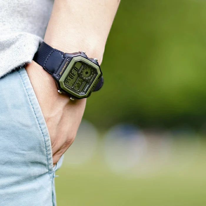 Reloj Casio AE-1200WHB-1BV Negro Tela 100M
