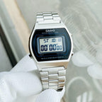 Reloj Casio B640WD-1AV Plateado Digital Acero