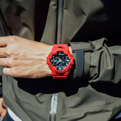 Reloj Casio G-SHOCK GA-700-4A Rojo 200M