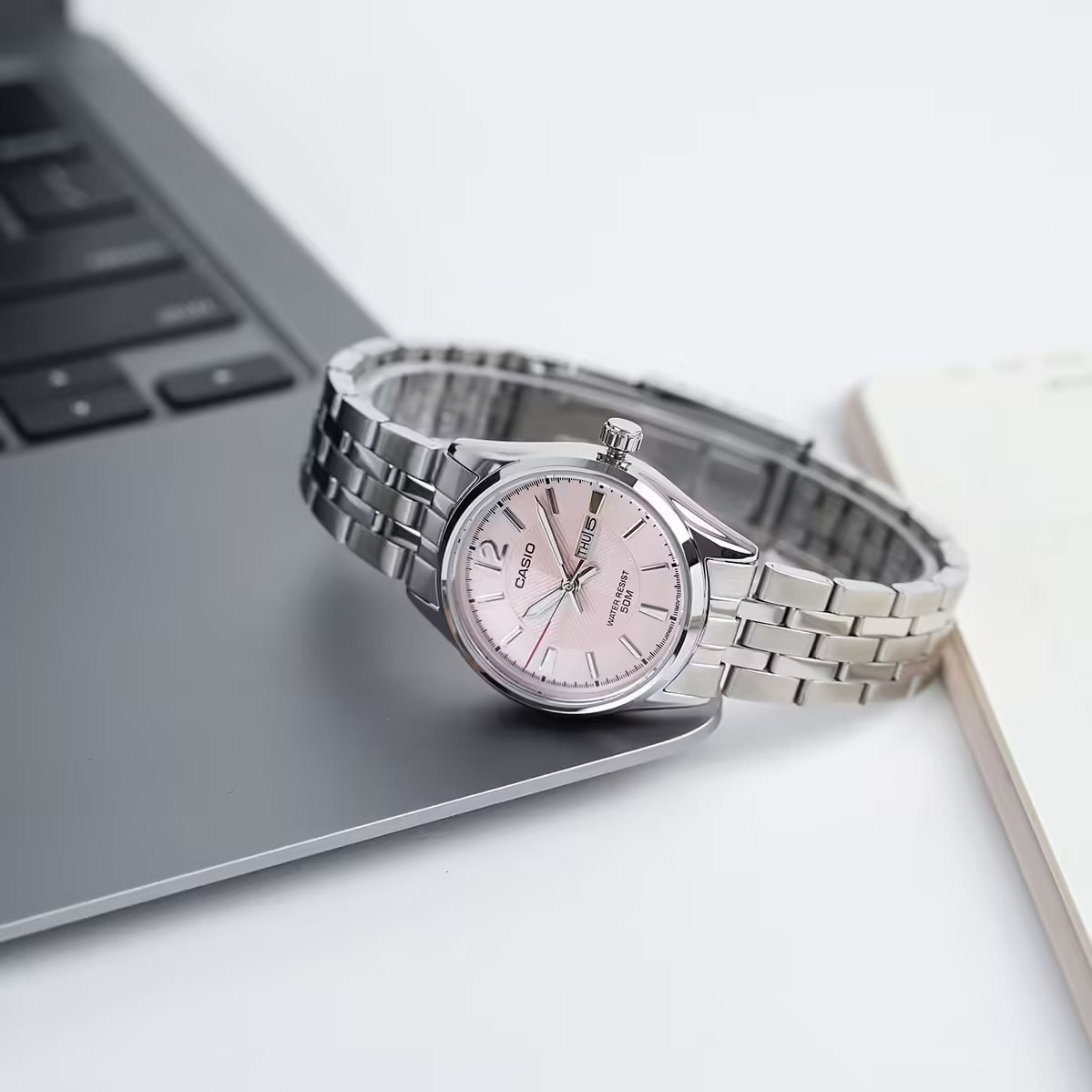 Reloj Casio LTP-1335D-5AVDF Acero Día Fecha 50M