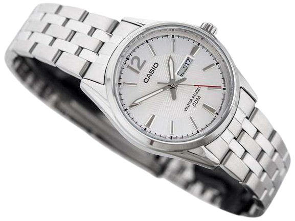 Reloj Casio LTP-1335D-7AVDF Acero Día Fecha 50M