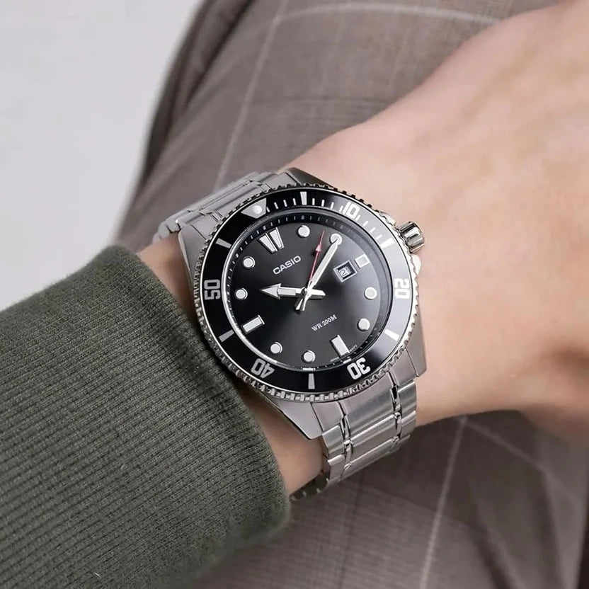 Reloj Casio MDV-107D-1A1VDF Acero Bisel Giratorio 200M