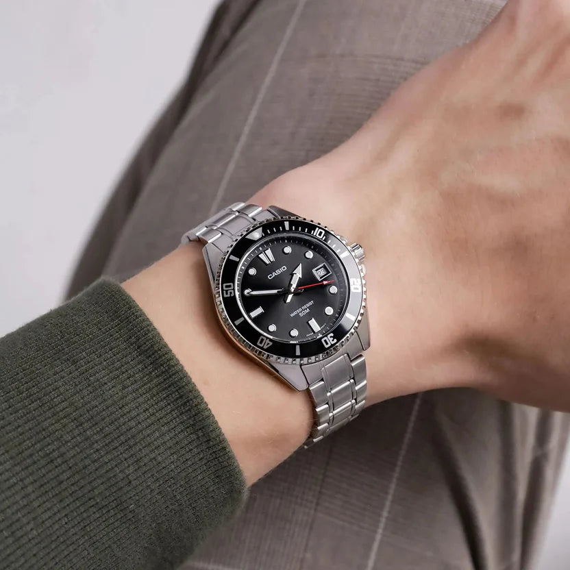 Reloj Casio MDV-10D-1A1VDF Negro Acero 50M