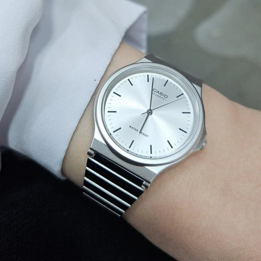 Reloj Casio MQ-24D-7EDF Plateado Acero Inoxidable