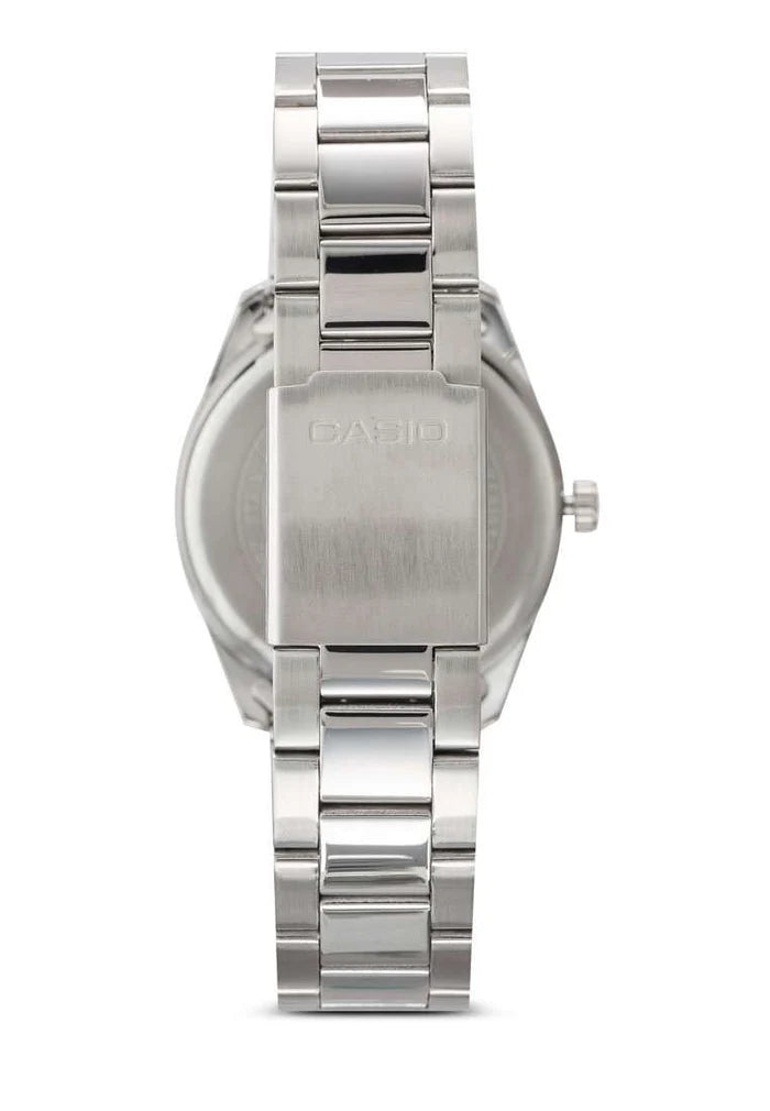 Reloj Casio MTP-1302D-7A2V Acero Inoxidable Blanco Fecha 50M