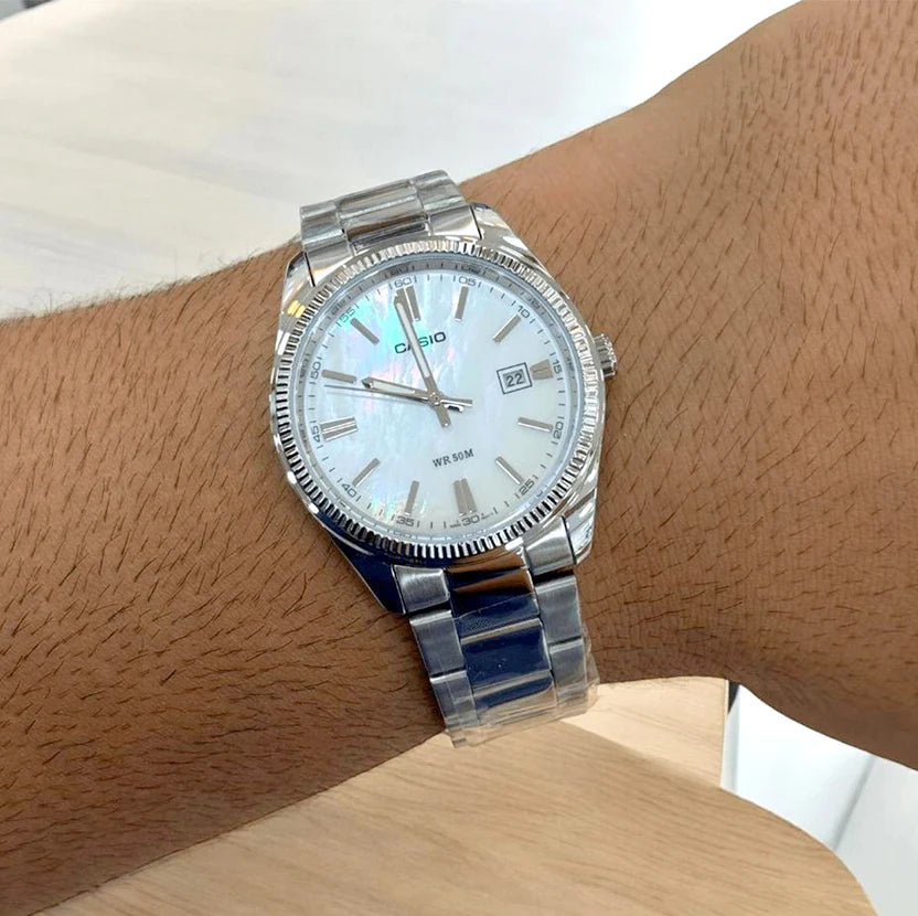 Reloj Casio MTP-1302DS-7AV Acero Inoxidable Esfera Blanco Plateado Sunburst 50M