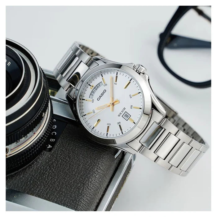 Reloj Casio MTP-1370D-7A2VDF Acero Inoxidable Plateado