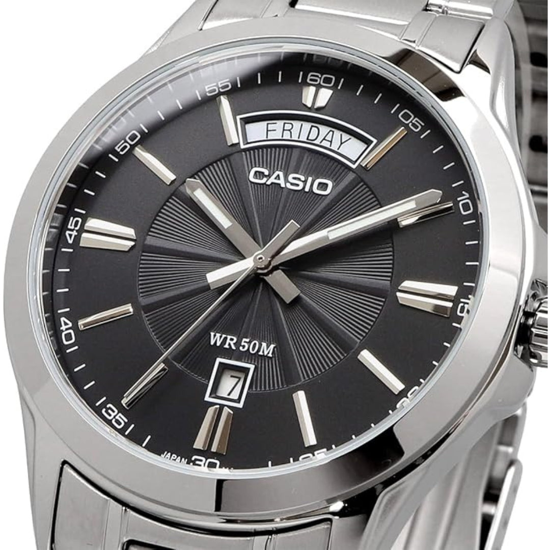Reloj Casio MTP-1381D-8AVDF Gris Acero Multifunción 50M