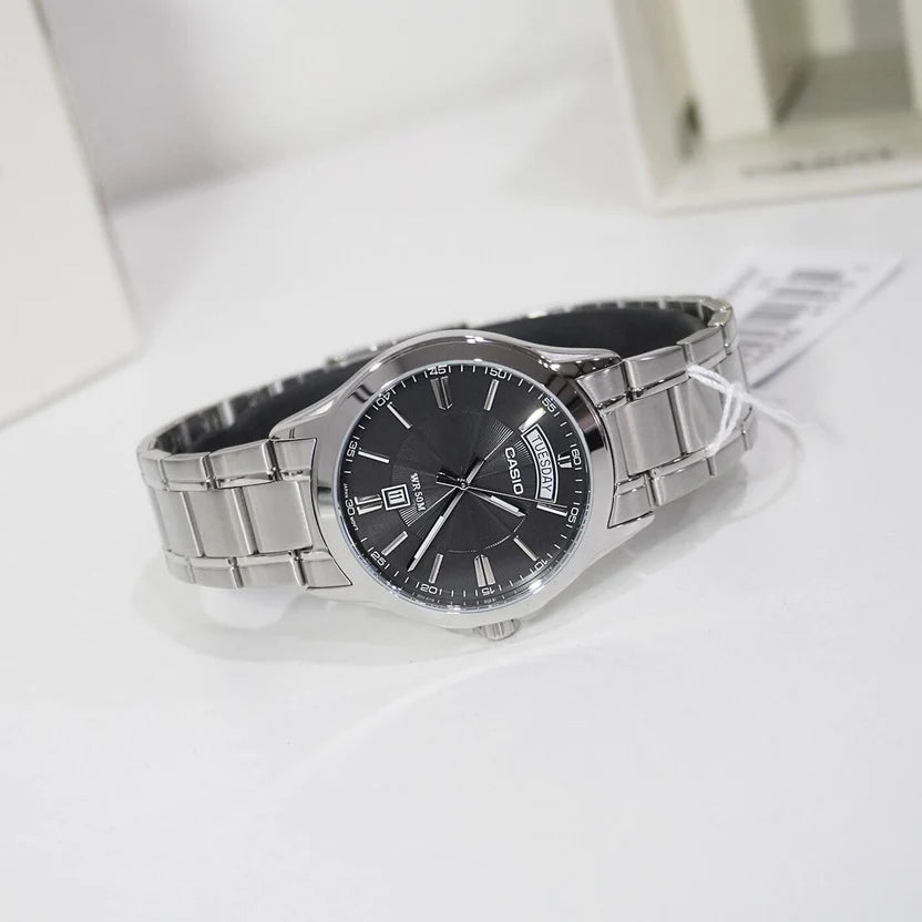 Reloj Casio MTP-1381D-8AVDF Gris Acero Multifunción 50M