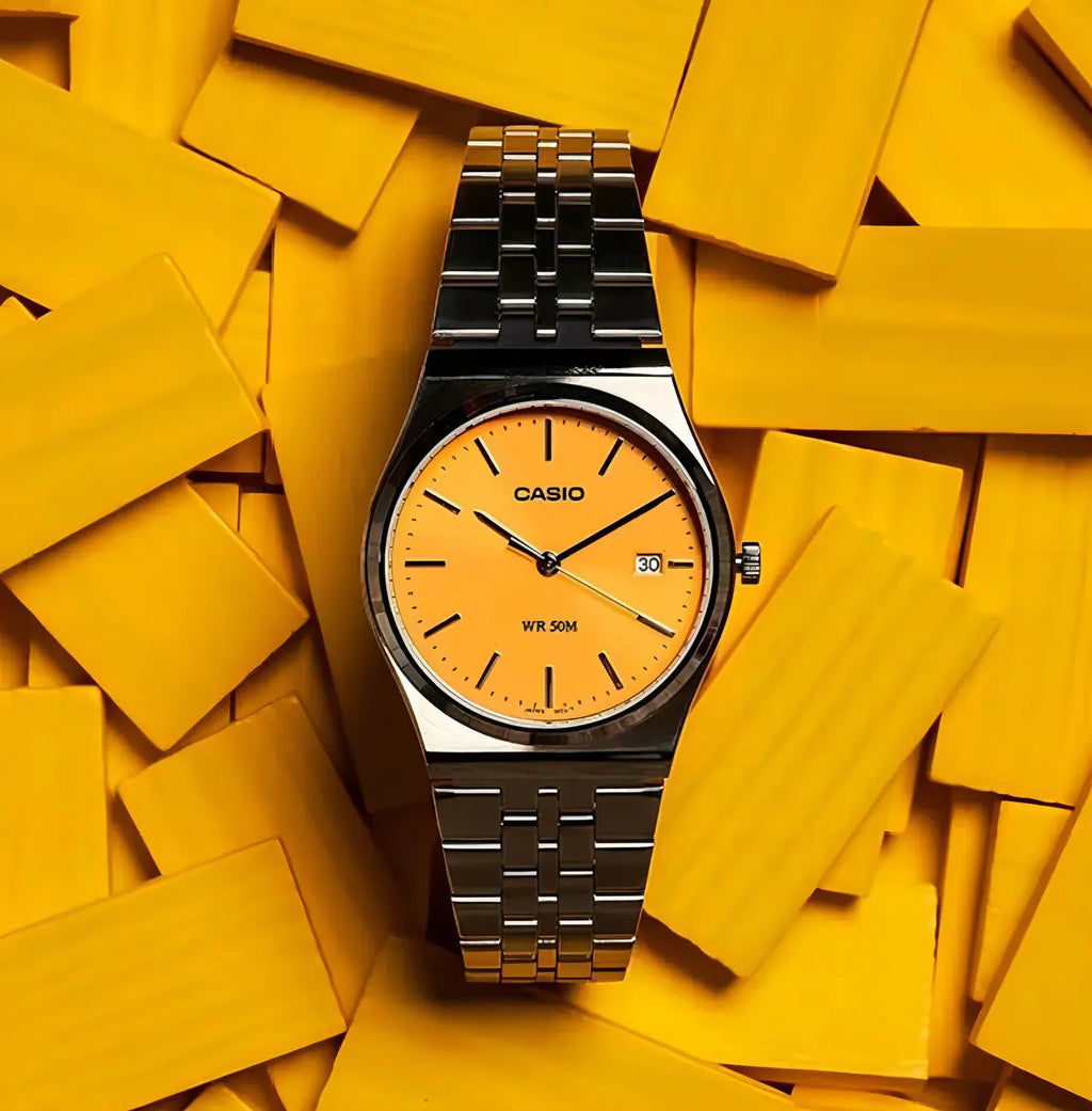 Reloj Casio MTP-B145D-9A Acero Inoxidable Esfera Amarilla Sunburst 50M