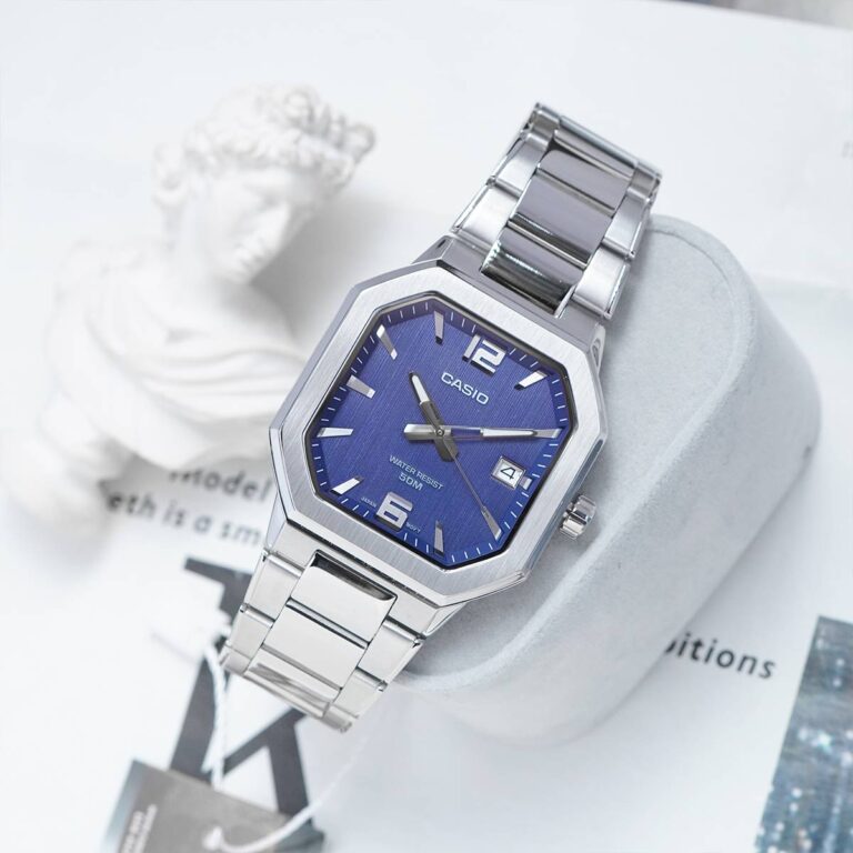 Reloj Casio MTP-B195D-2AV Acero Inoxidable Esfera Azul Minimalista 50M