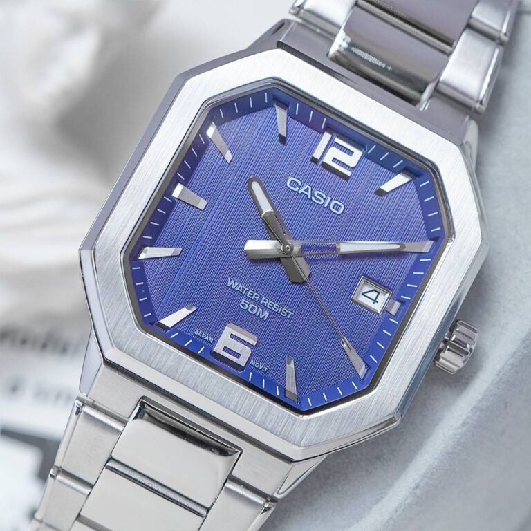 Reloj Casio MTP-B195D-2AV Acero Inoxidable Esfera Azul Minimalista 50M