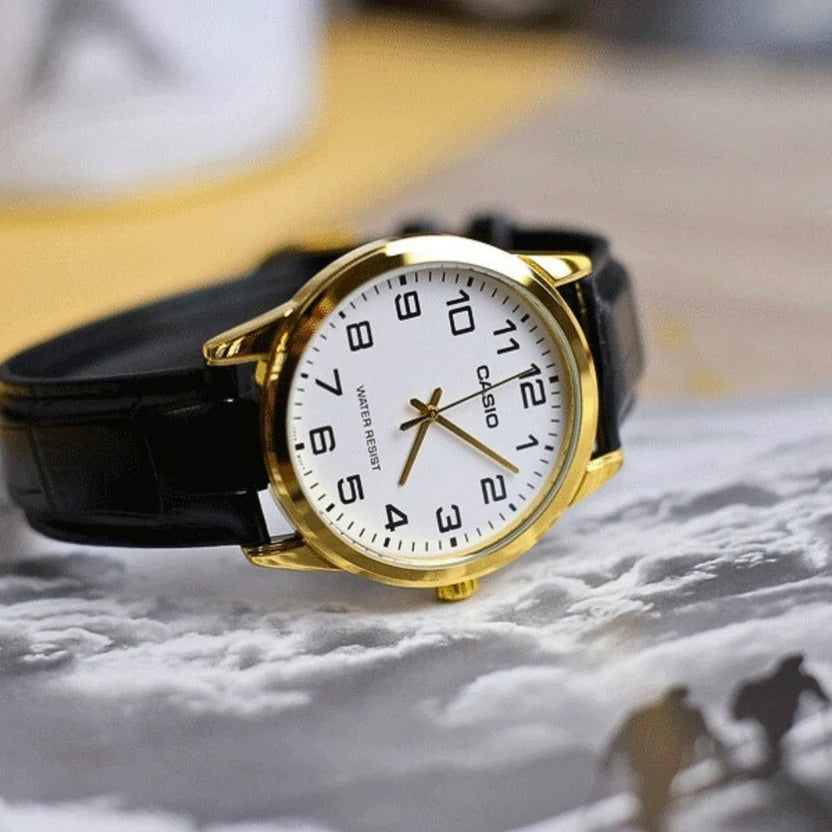 Reloj Casio MTP-V001GL-7BU Blanco Cuero Negro Dorado