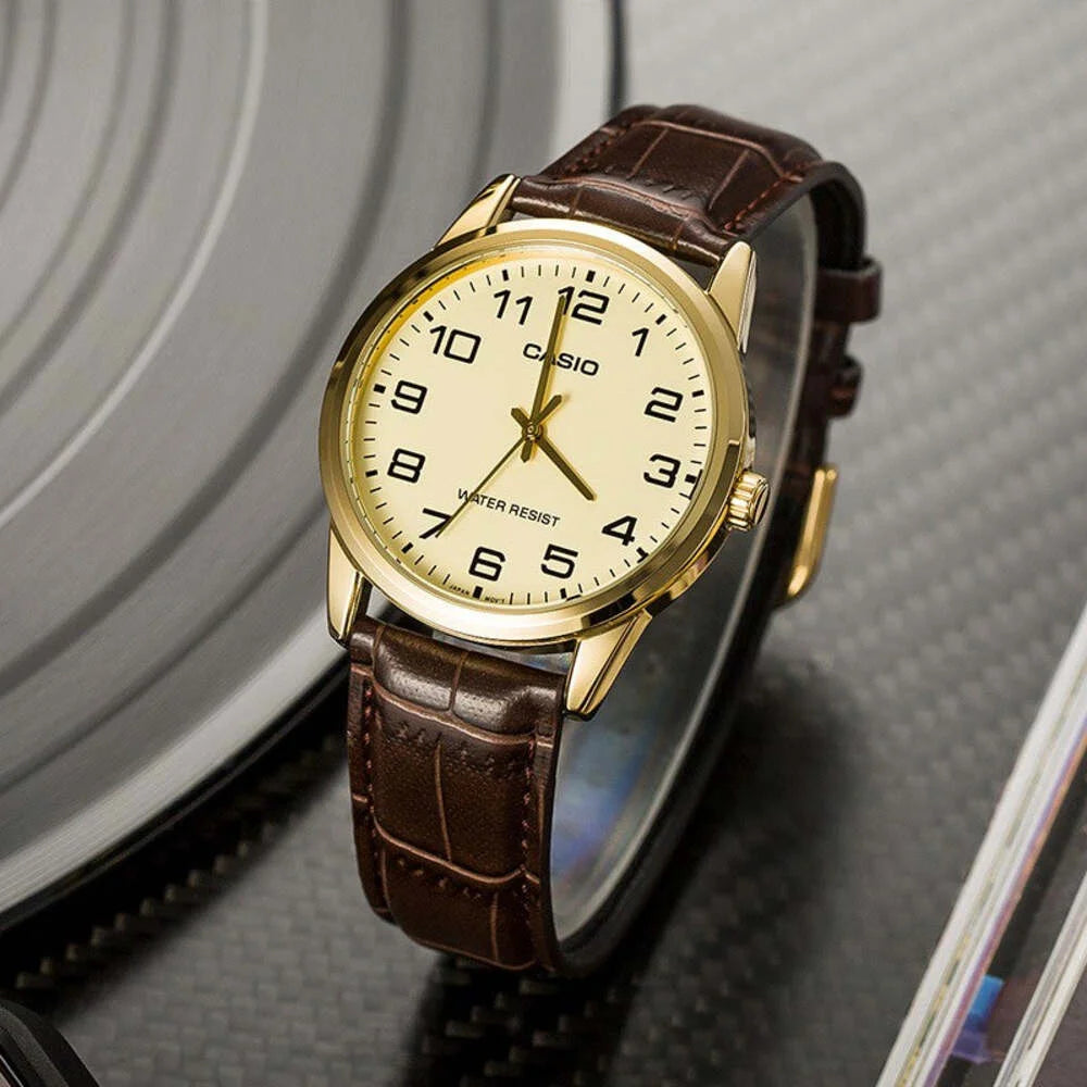 Reloj Casio MTP-V001GL-9B Dorado Correa de Cuero Café