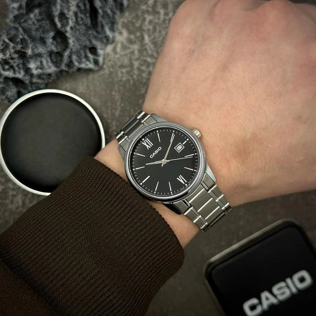 Reloj Casio MTP-V002D-1B3 Acero Inoxidable Esfera Negra Clásico Elegante