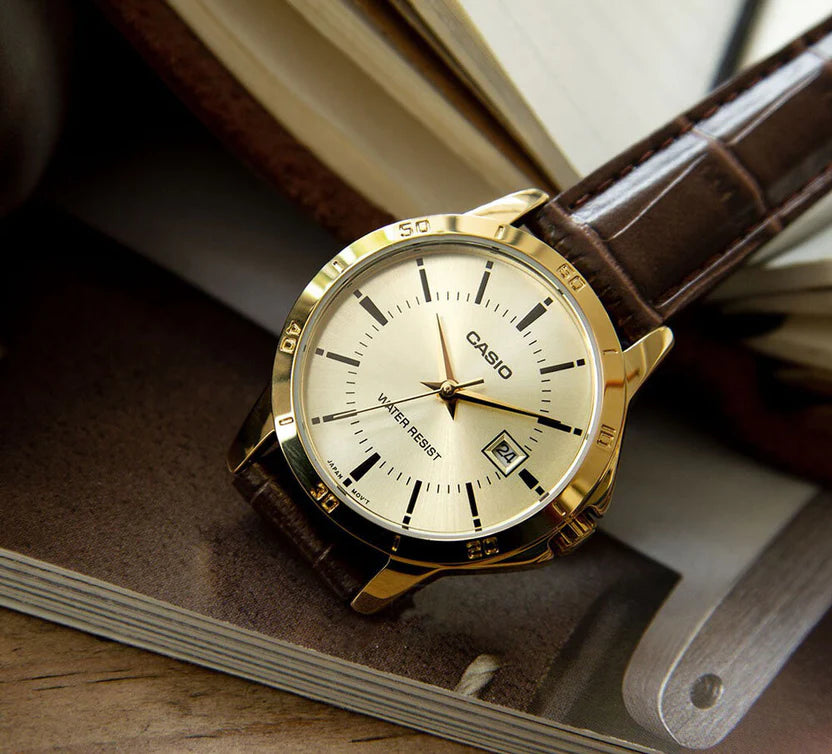 Reloj Casio MTP-V004GL-9A Correa de Cuero Marrón Caja Dorada Esfera Dorada