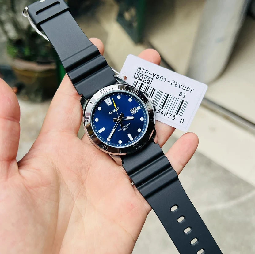 Reloj Casio MTP-VD01-2EV Esfera Azul Correa Resina Fecha 50M