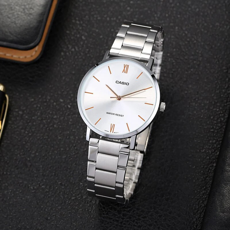 Reloj Casio MTP-VT01D-7B Acero Inoxidable Esfera Blanca Minimalista