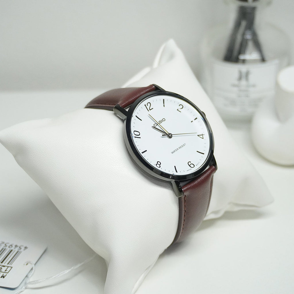 Reloj Casio MTP-VT03BL-7B Correa de Cuero Negro Esfera Blanca Minimalista