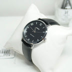 Reloj Casio MTP-VT03L-1BD Correa de Cuero Negro Esfera Negra Minimalista
